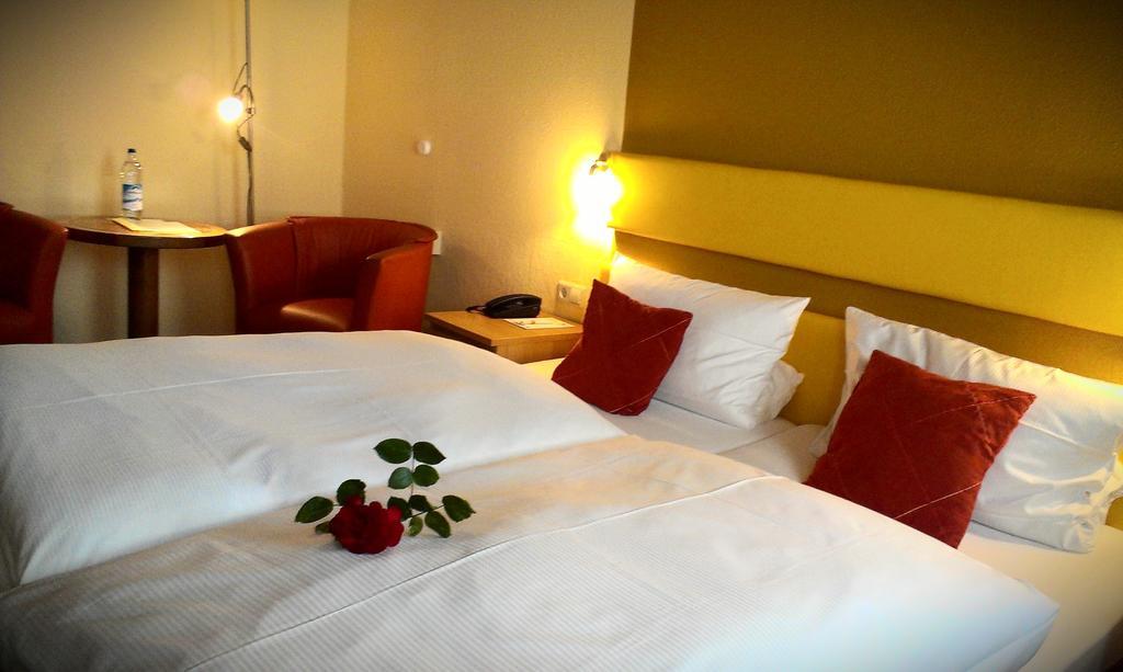Hotel Zur Post Schönberg Oda fotoğraf